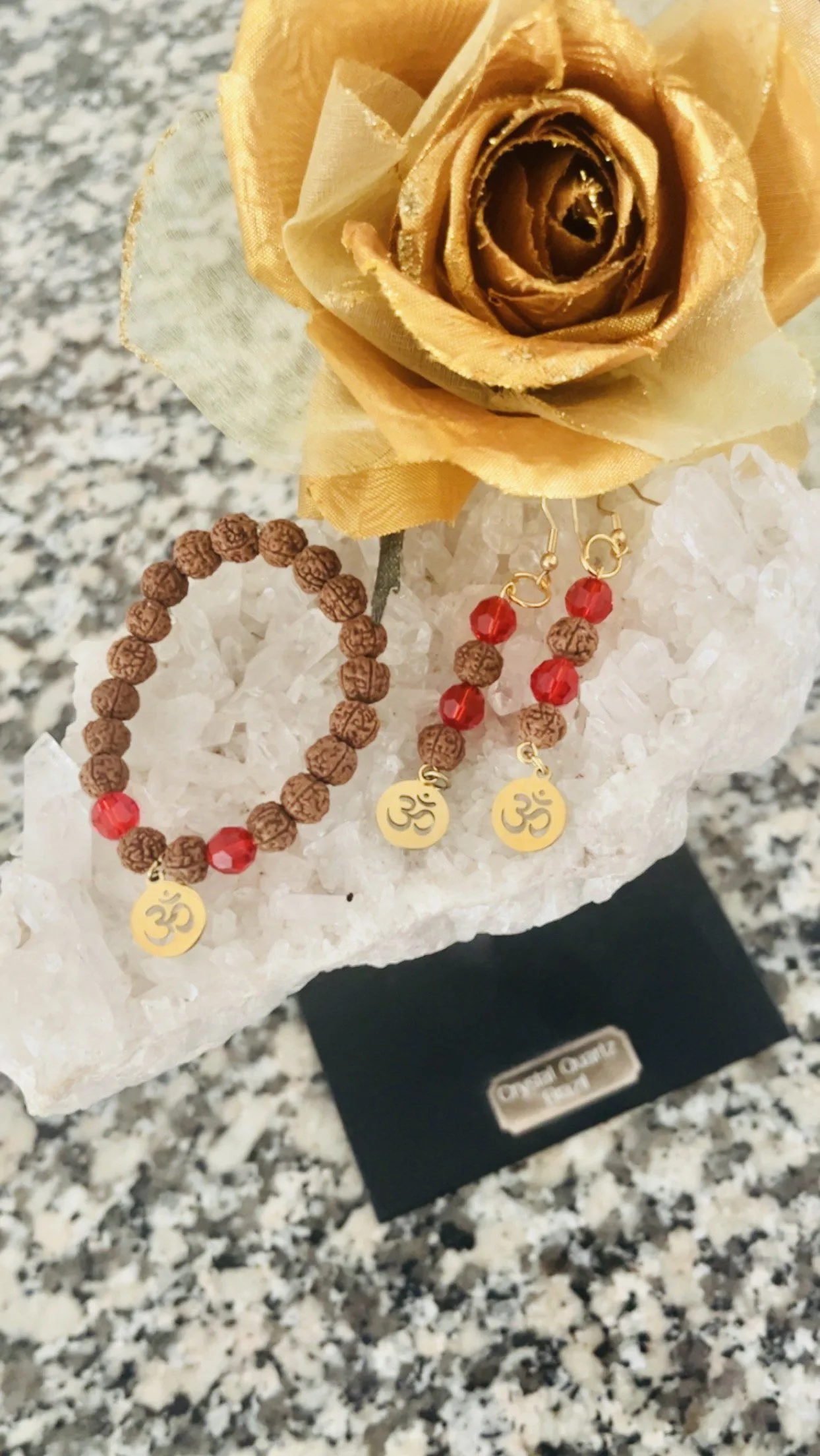 magical-lifestyle.nl Armbanden Magical Rudraksha Rakshak aum meisjes setje (roestvrijstaal ohm bedel) Rudrakhsa new rood set meisje jpg