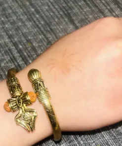 magical-lifestyle.nl Aum Sieraden KIDS Gold Color armband Aum/Trishul/damru/Rudraksha en Gada hanuman Armband kids 1 goud