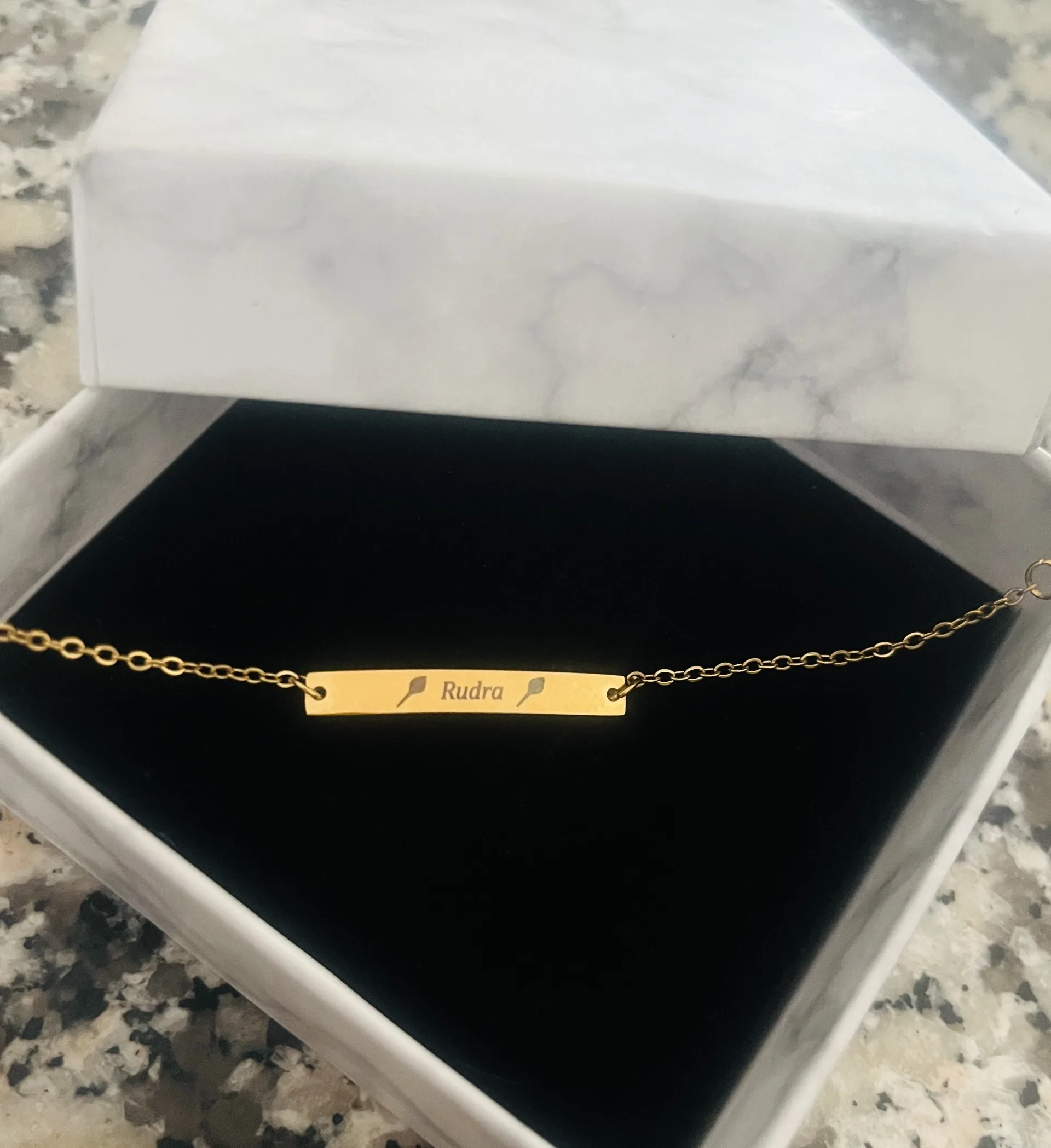 magical-lifestyle.nl Armbanden Naam armband gada baby goud (graveringen) Foto 1 baby amrband gada jpg